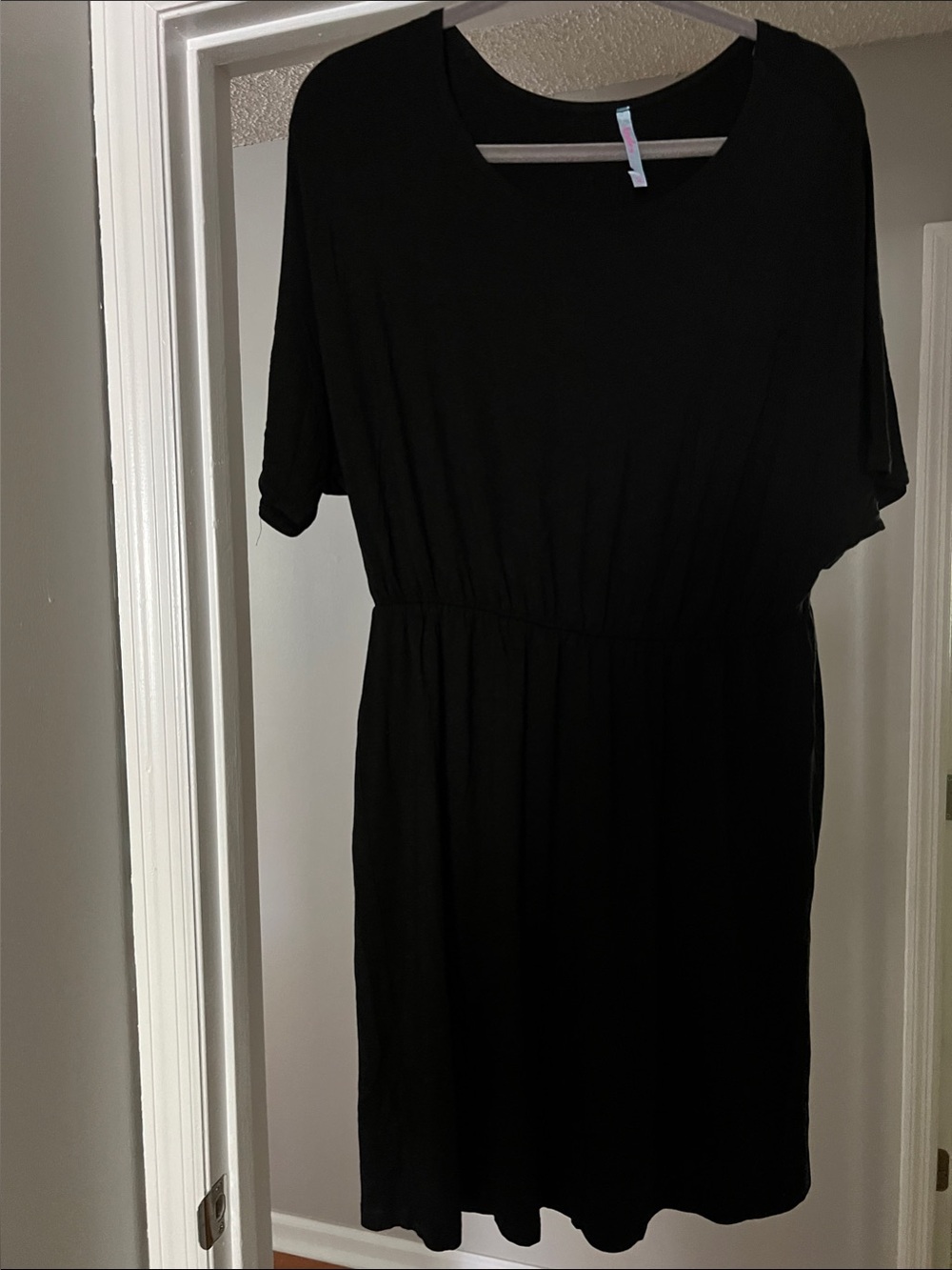 Azules Black Midi Dress with Elastic Waist